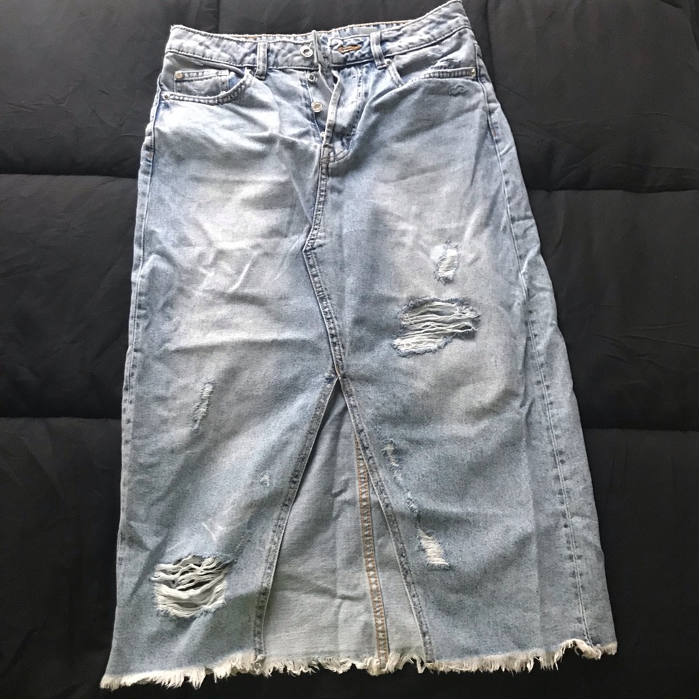H&M midi jean skirt size US 6